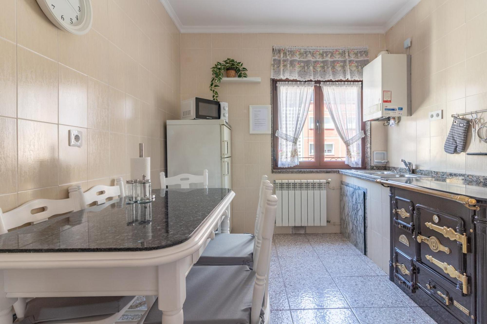 Ah Apartamento Urban Lena Vut6048As Pola de Lena Eksteriør billede