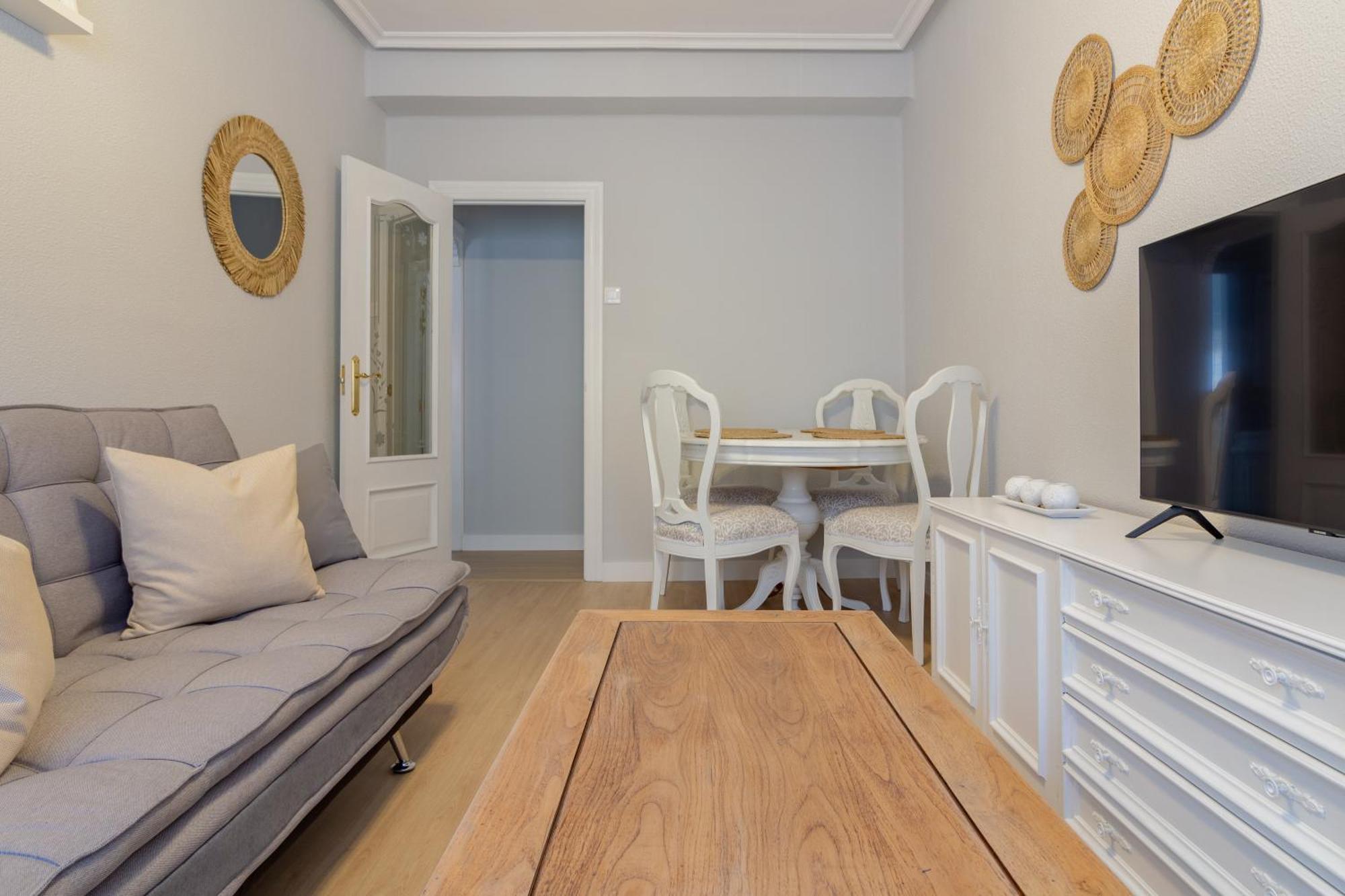 Ah Apartamento Urban Lena Vut6048As Pola de Lena Eksteriør billede